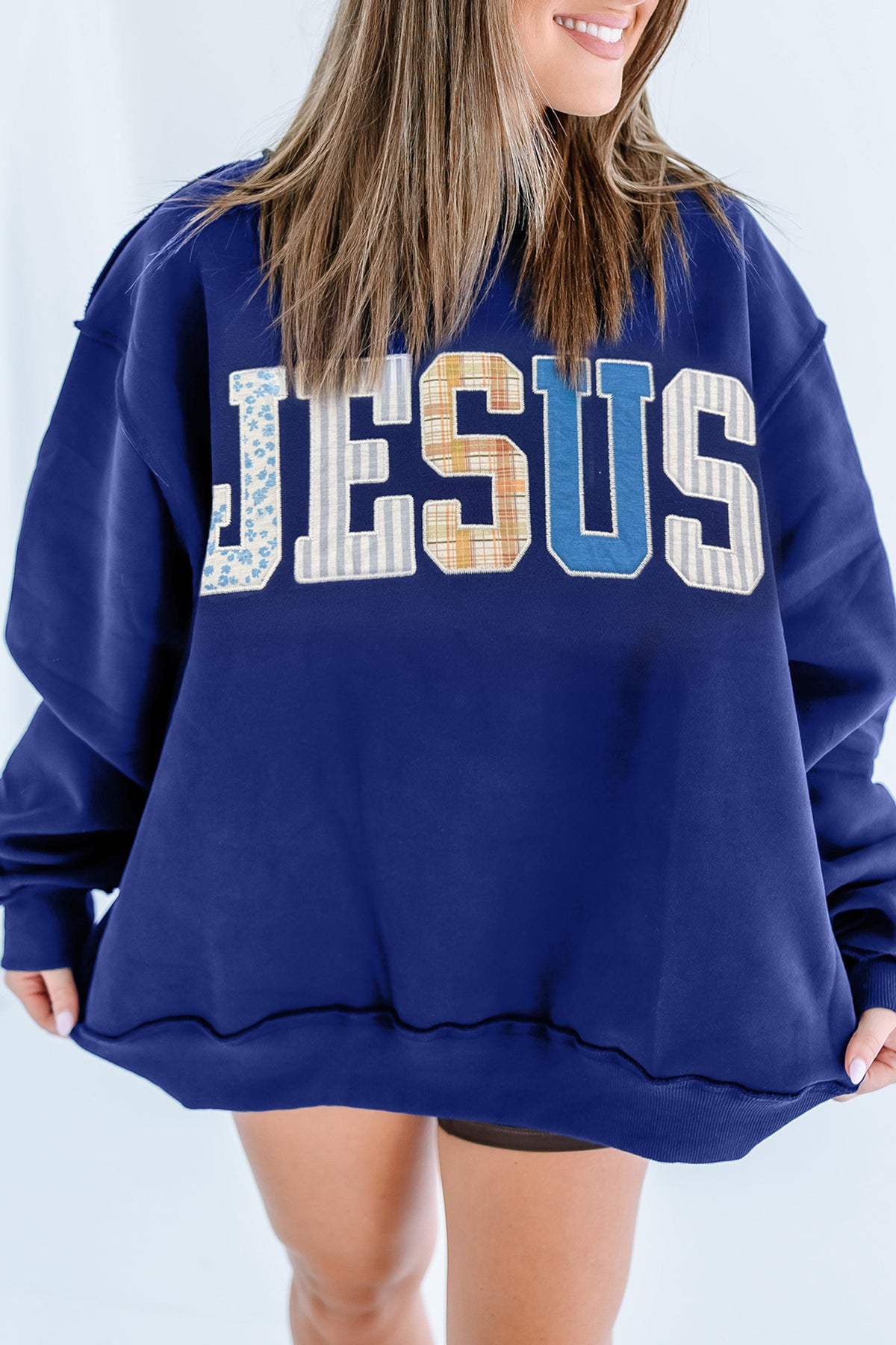 Gray WWJD Mixed Pattern Embroidered Patch Graphic Mock Neck Sweatshirt