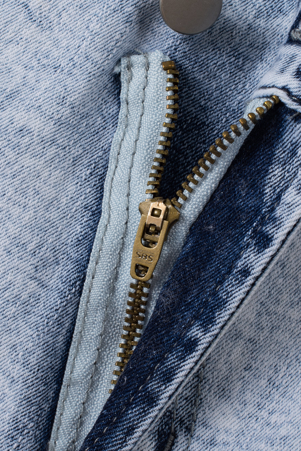 Acid Wash Crossed Raw Edge Denim Shorts